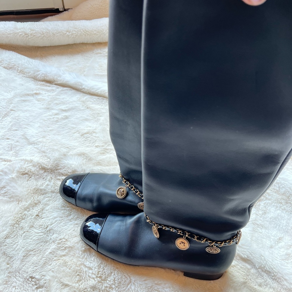CHANEL Riding Boots 🌸 - Picture 4 of 10